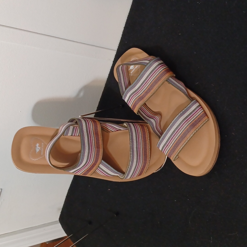 Rocket Dog Elastic Cross Strap Flat Sandals